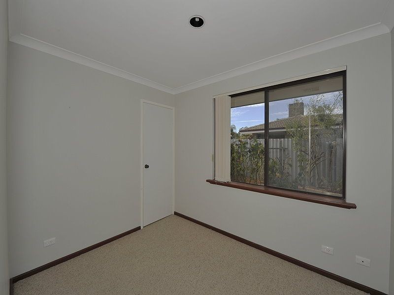 30 Elderberry Circle, Halls Head WA 6210