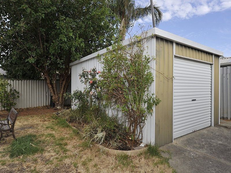 30 Elderberry Circle, Halls Head WA 6210