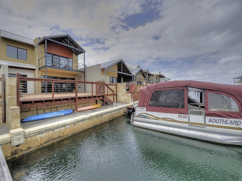 10/3 Piccolo Place, Halls Head WA 6210