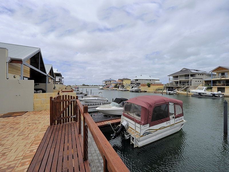 10/3 Piccolo Place, Halls Head WA 6210