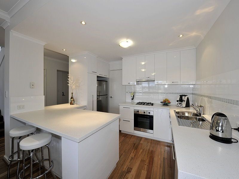 10/3 Piccolo Place, Halls Head WA 6210