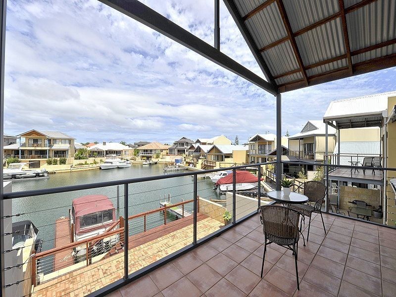 10/3 Piccolo Place, Halls Head WA 6210