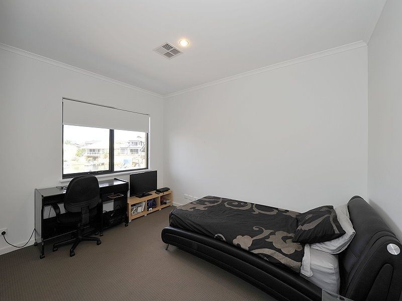 10/3 Piccolo Place, Halls Head WA 6210