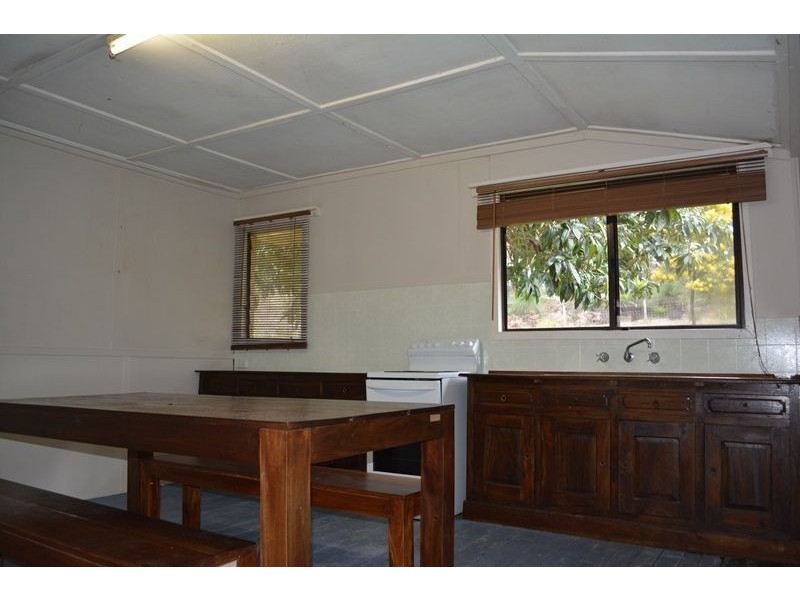 195 Holyoake road, Dwellingup WA 6213