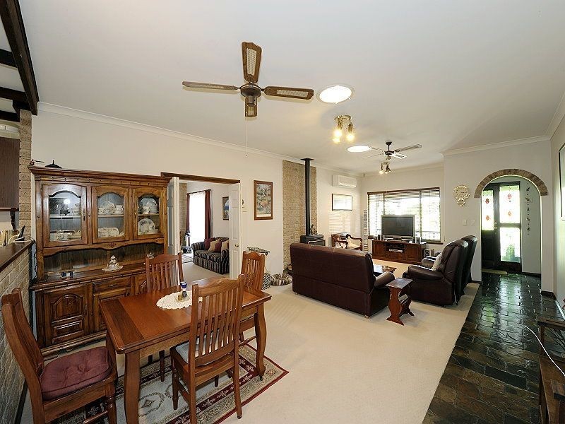 3 Bangalay Court, Halls Head WA 6210