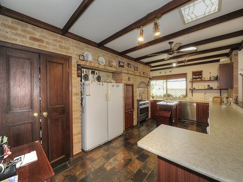 3 Bangalay Court, Halls Head WA 6210