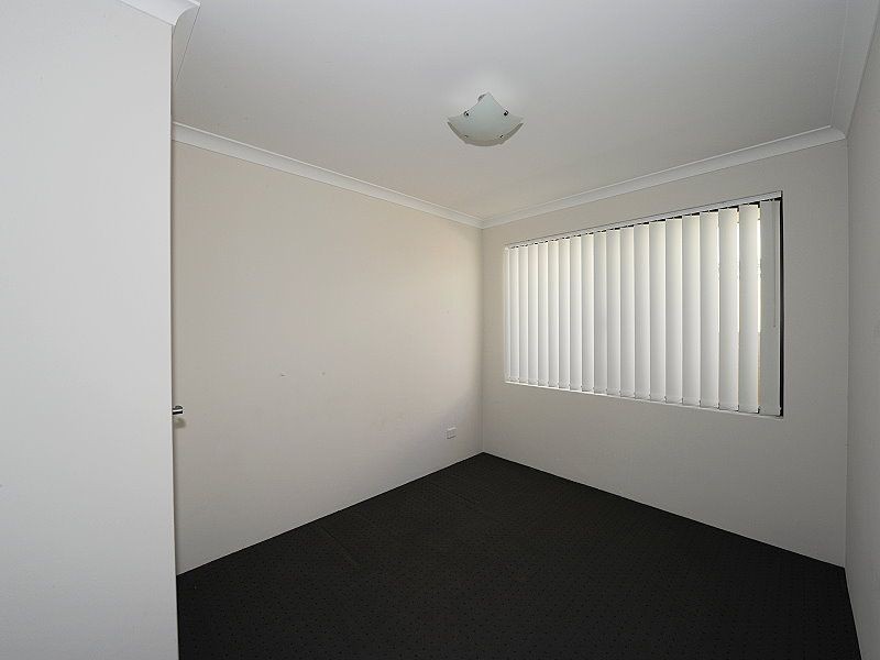 6 Honeydew Trail, Wannanup WA 6210