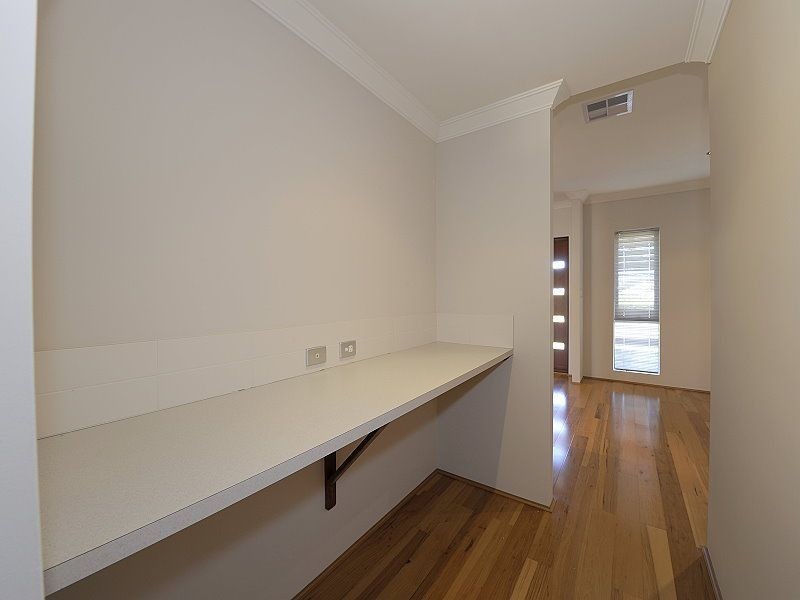 10 Asper Way, Halls Head WA 6210