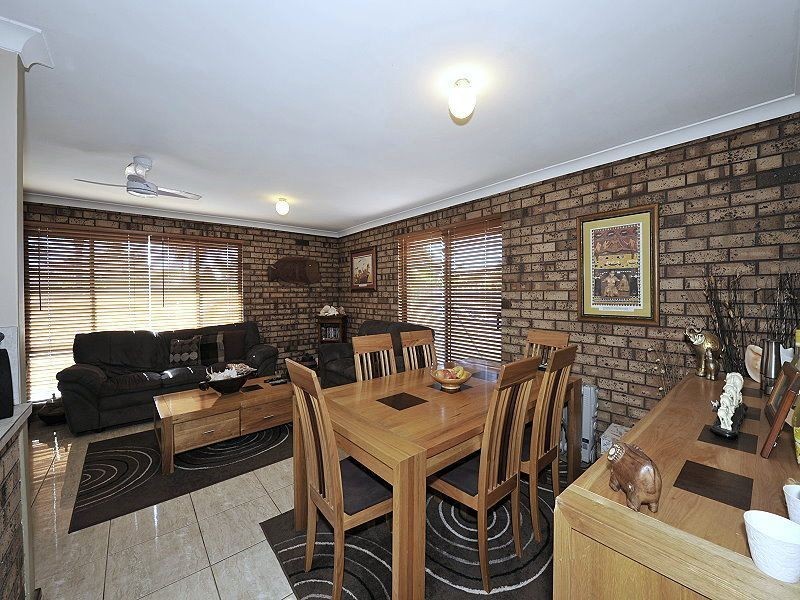 8A Napier Close, Halls Head WA 6210