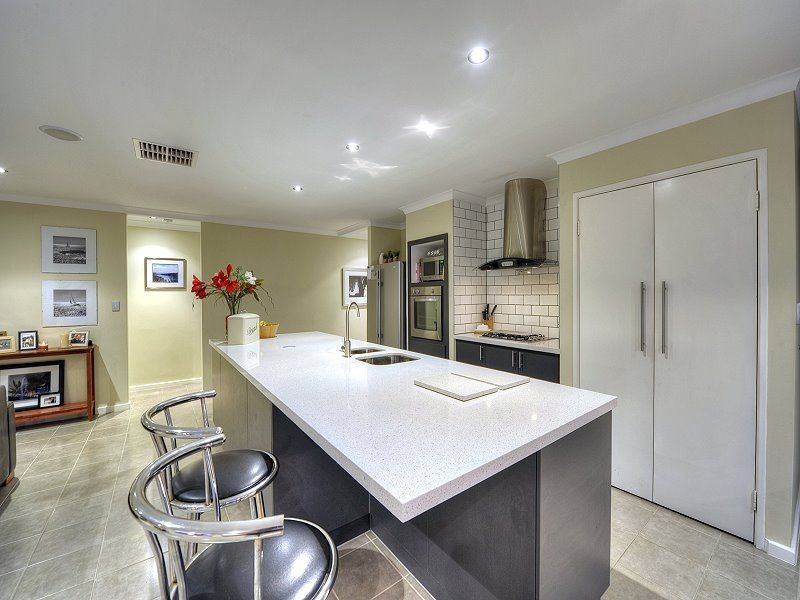 59 Carissa Turn, Halls Head WA 6210