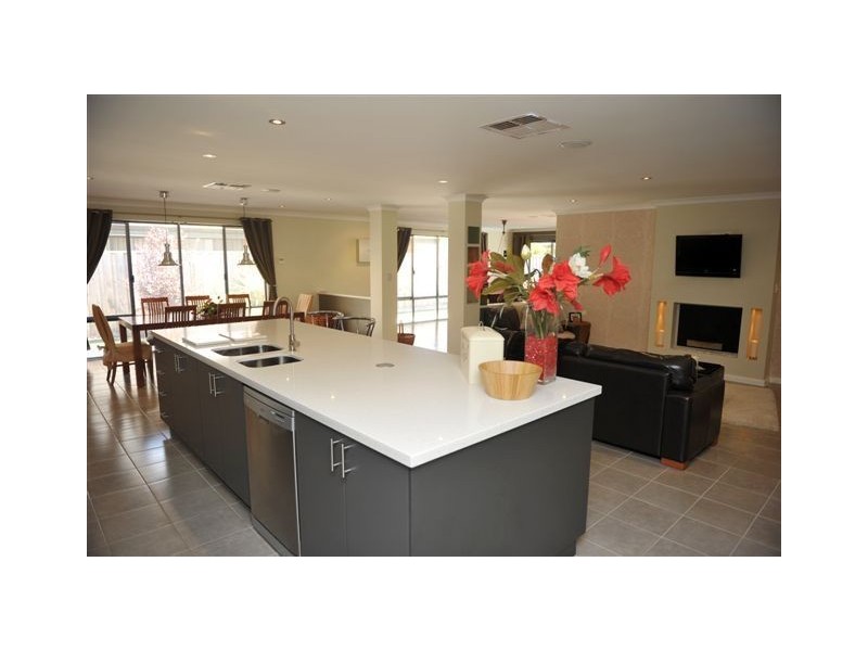 59 Carissa Turn, Halls Head WA 6210