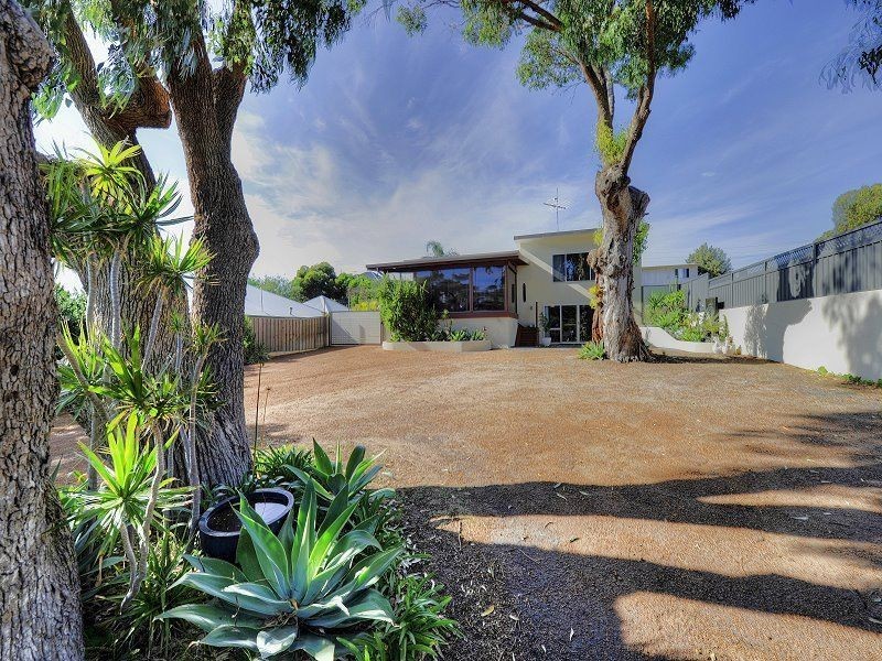 11 Corinna Street, Falcon WA 6210