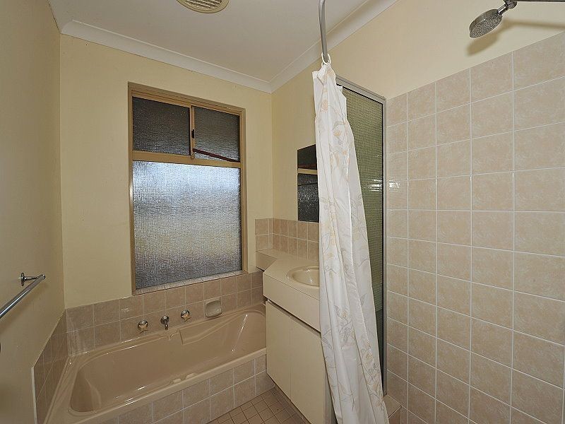 79 Allambi Way, South Yunderup WA 6208