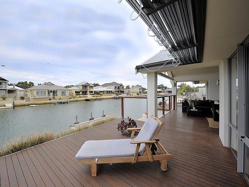 17 Gael Place, Dudley Park WA 6210