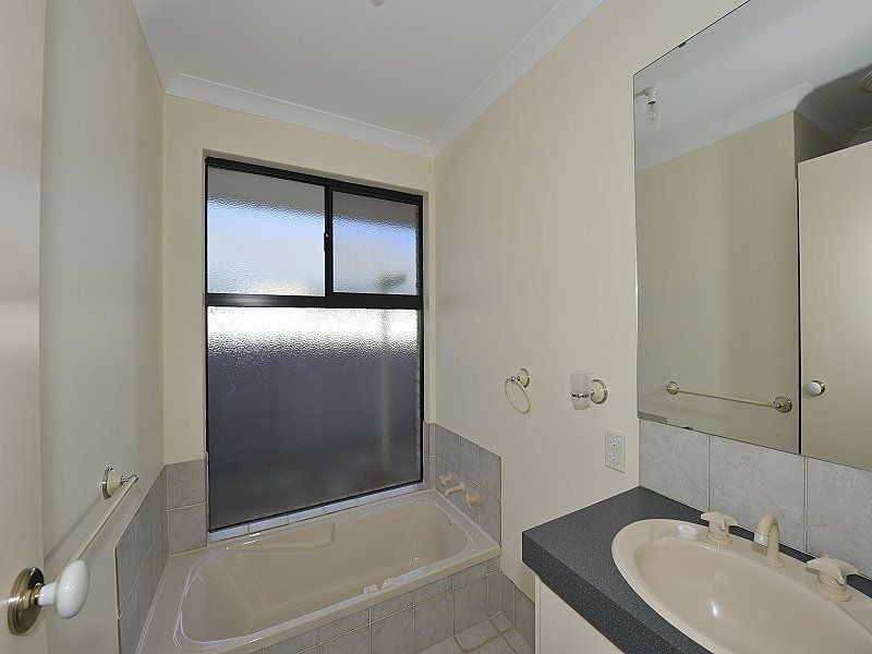 11 Belinda Loop, Dawesville WA 6211