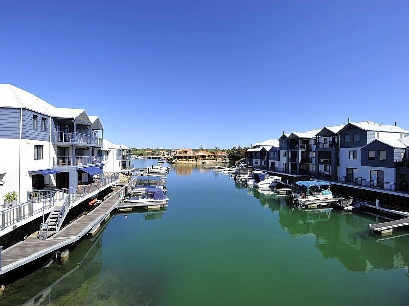 25/206 Mary Street, Halls Head WA 6210