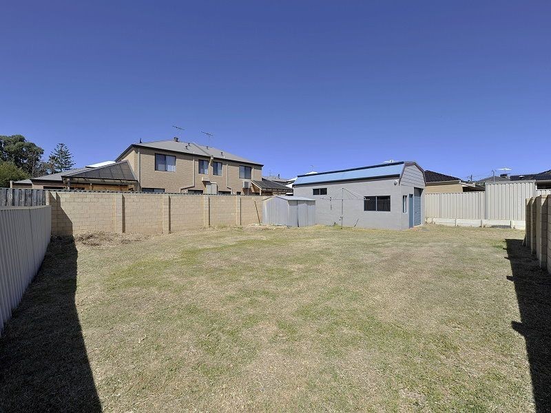 2/15A Beam Road, Silver Sands WA 6210