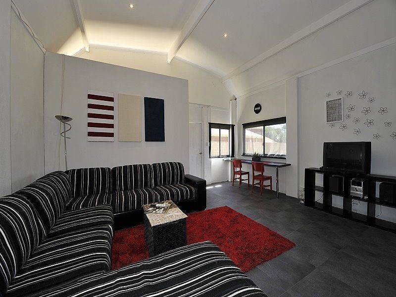 2/15A Beam Road, Silver Sands WA 6210