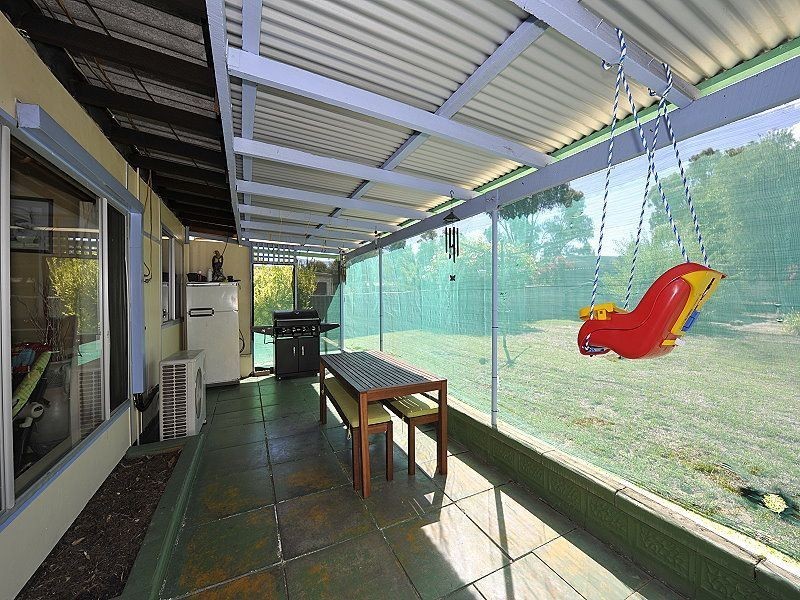 16 Nesbit Road, Greenfields WA 6210