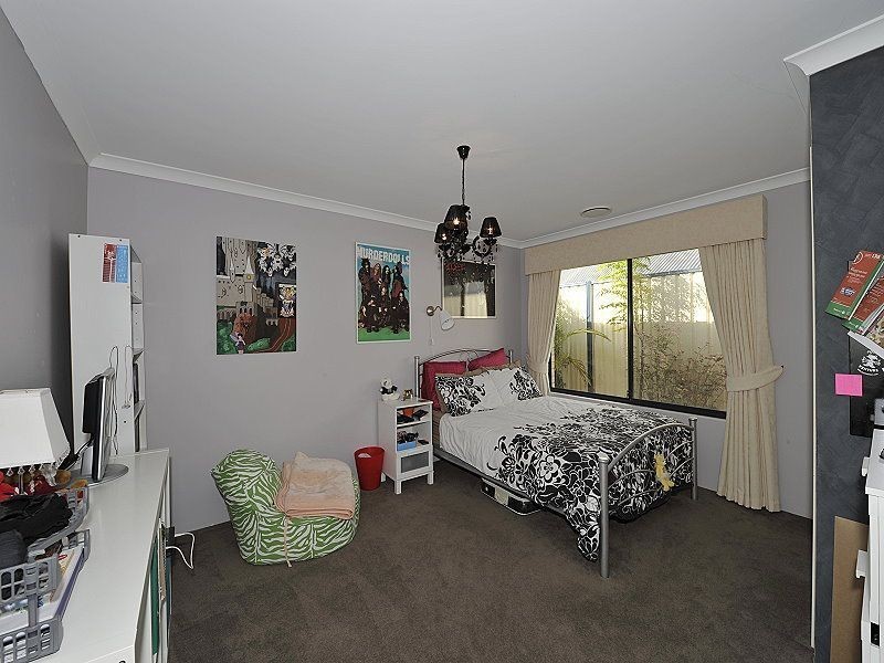 20 Guillardon Terrace, Madora Bay WA 6210