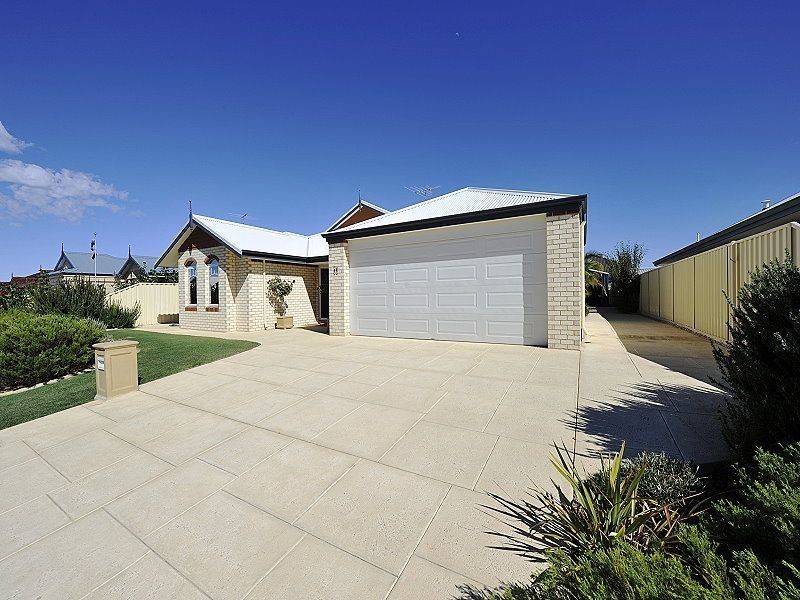 49 Newport Drive, Dudley Park WA 6210