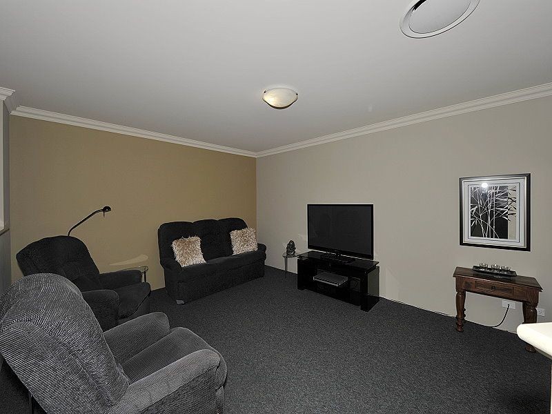 49 Newport Drive, Dudley Park WA 6210