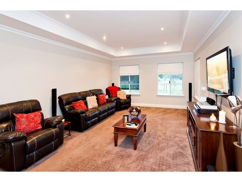 708 Curtis Lane, Pinjarra WA 6208