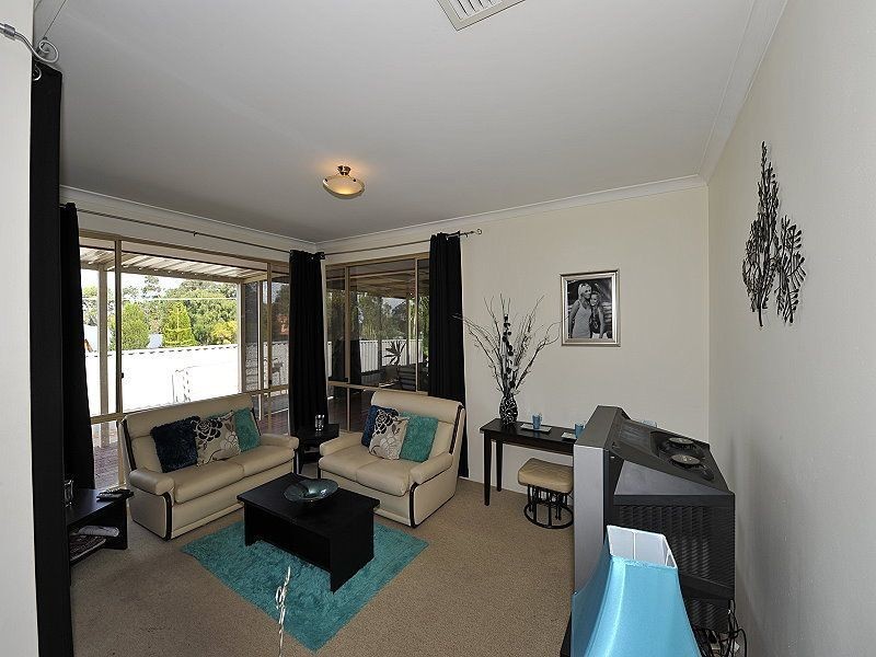 17 Wattle Close, Bouvard WA 6211