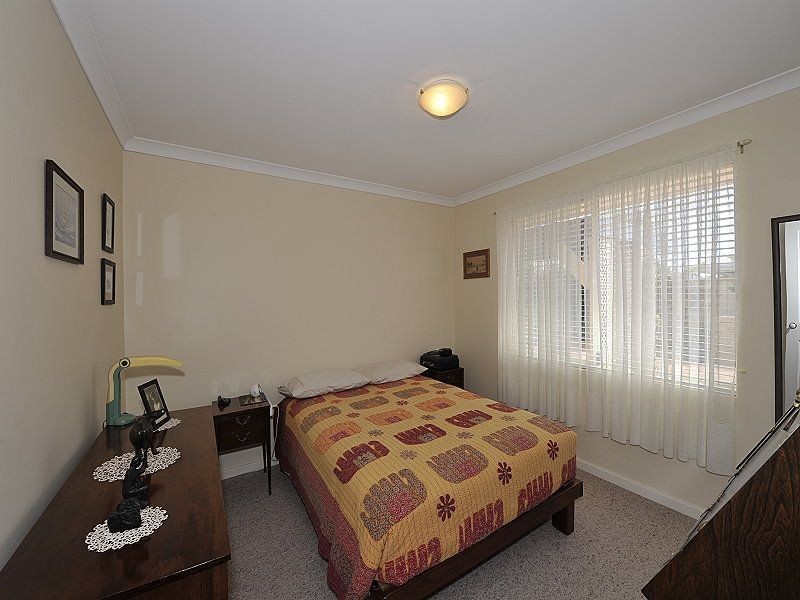 35 Cunderdin Loop, Dawesville WA 6211