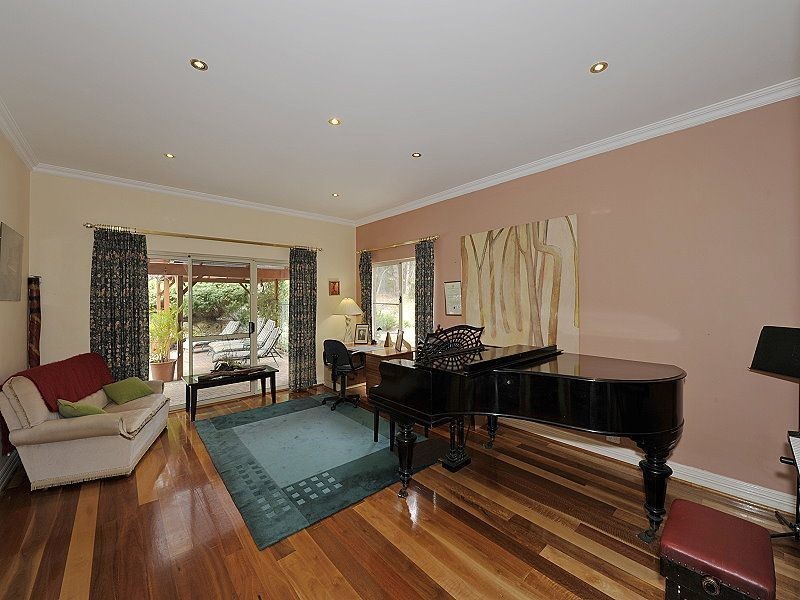 42 Marlee Road, Parklands WA 6180