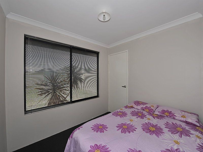 49 Highcliffe Circle, Lakelands WA 6180