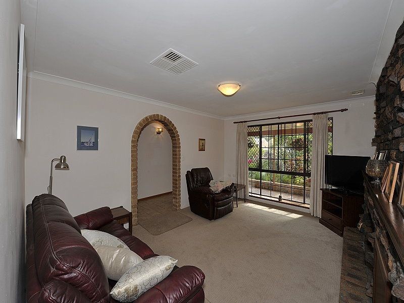 21 Nesbit Road, Greenfields WA 6210