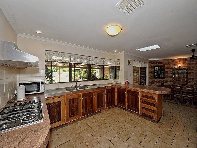 21 Nesbit Road, Greenfields WA 6210