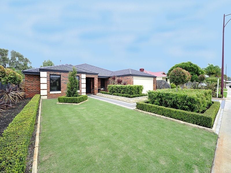 9 Glenbrook Lane, Meadow Springs WA 6210