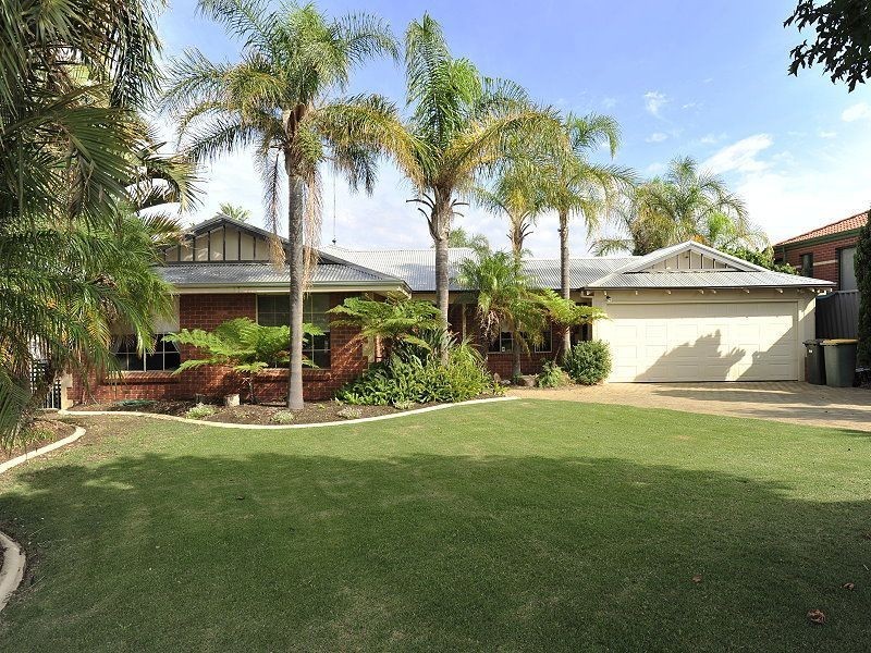 6 Nettle Place, Halls Head WA 6210