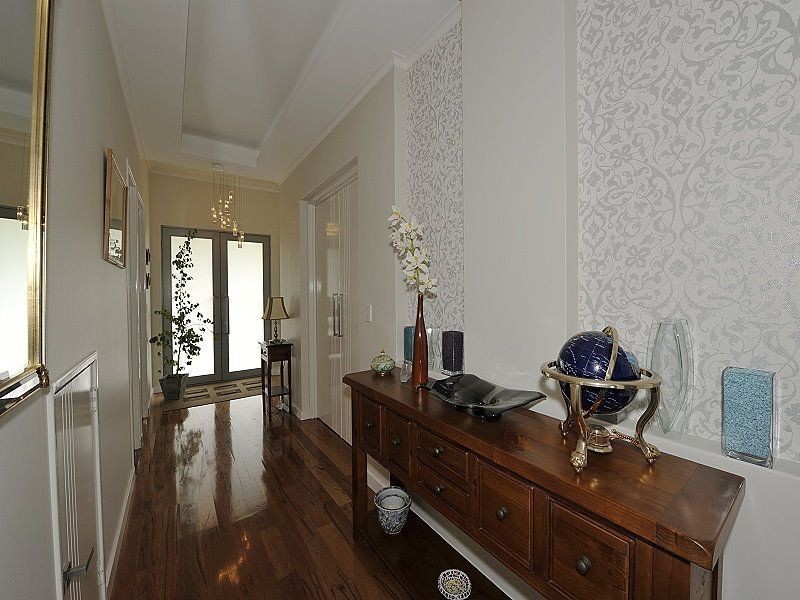 97 Darwin Terrace, Dudley Park WA 6210