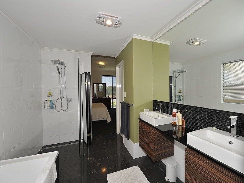 97 Darwin Terrace, Dudley Park WA 6210