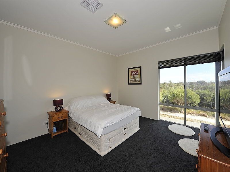 97 Darwin Terrace, Dudley Park WA 6210