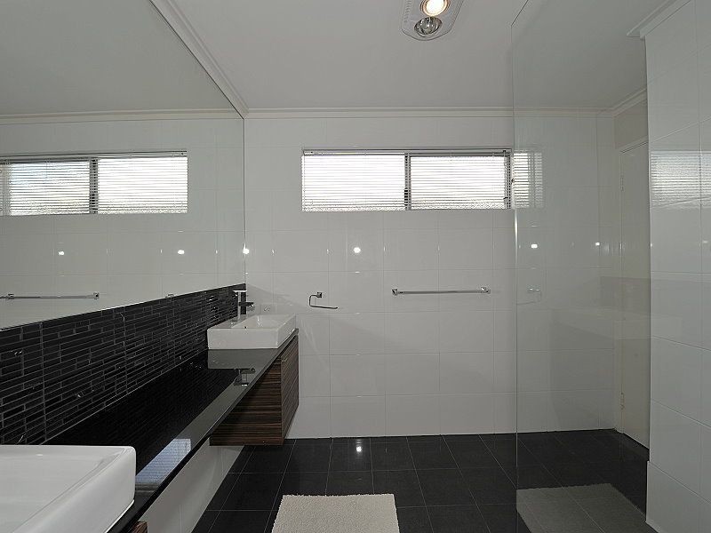 97 Darwin Terrace, Dudley Park WA 6210