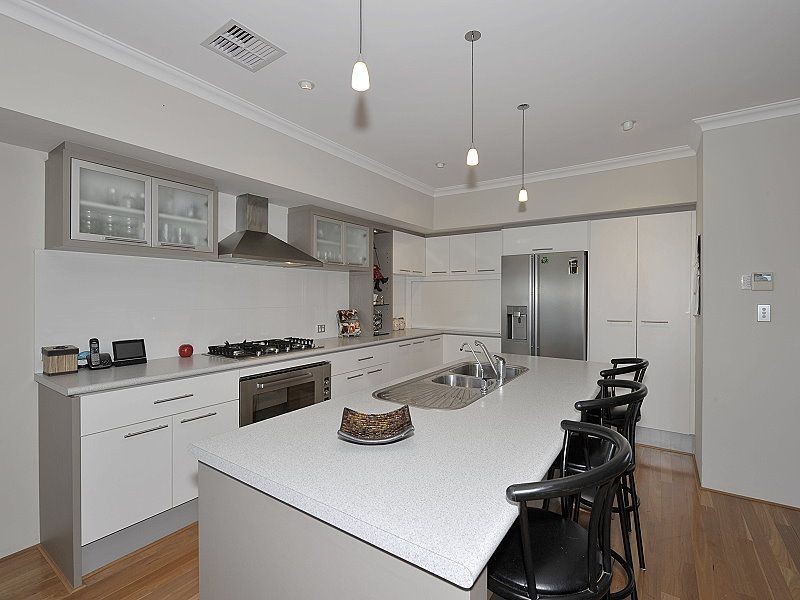 1 Nannup Close, Dawesville WA 6211