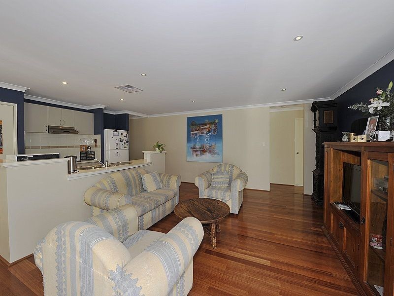 57 Ballard Meander, Lakelands WA 6180