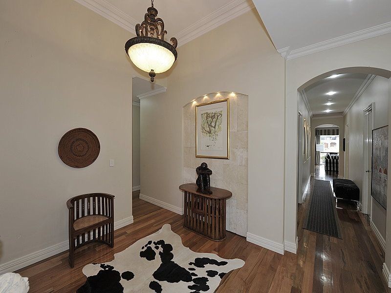 7 Twilight Court, Dudley Park WA 6210