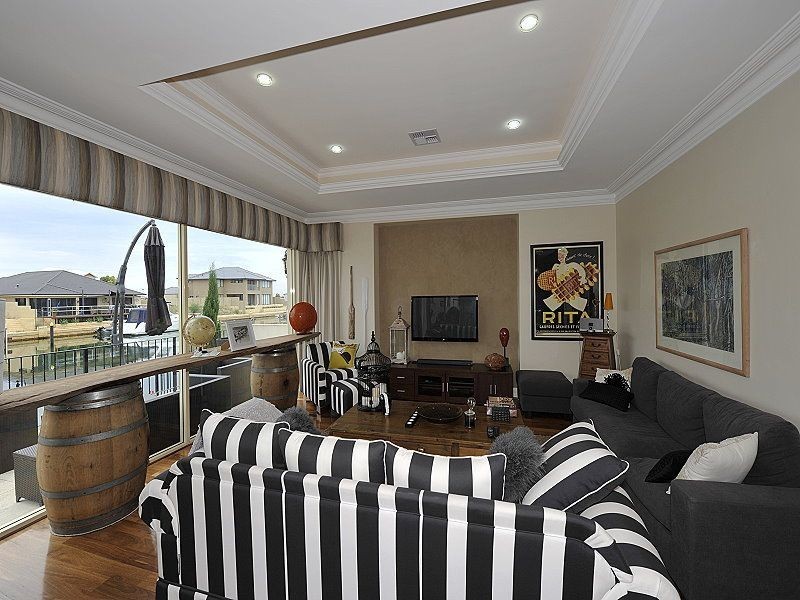 7 Twilight Court, Dudley Park WA 6210