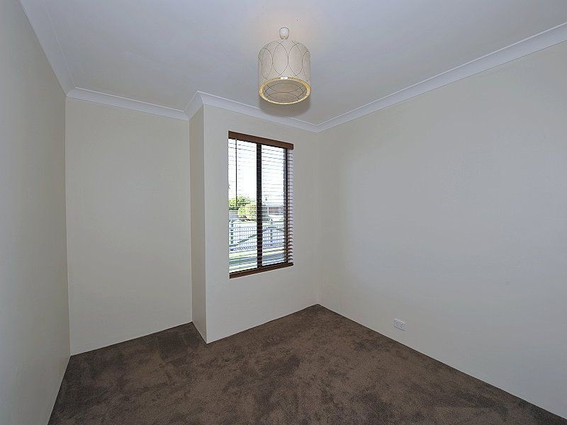 18 Darling Way, Greenfields WA 6210