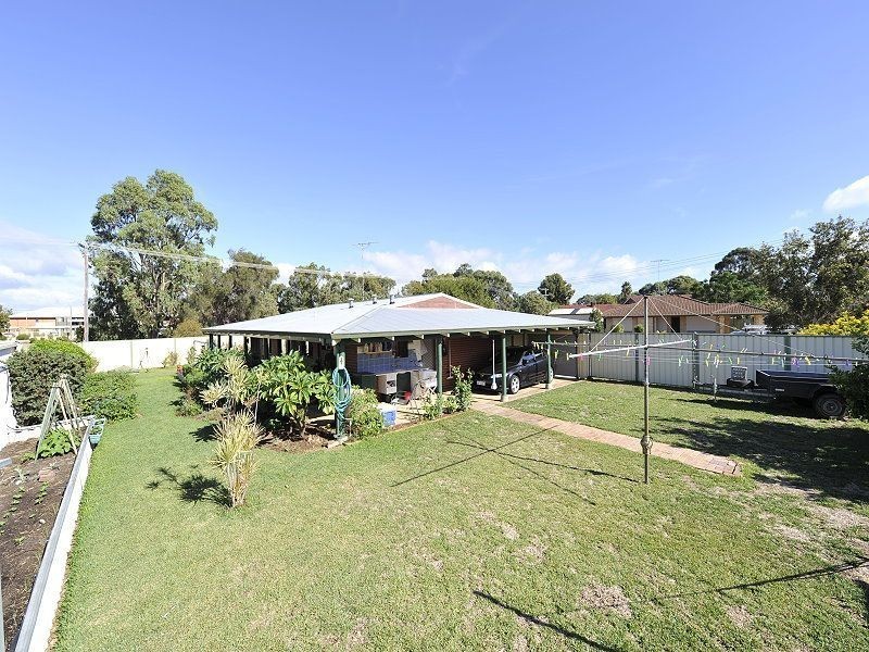 1 Albermarle Close, Coodanup WA 6210