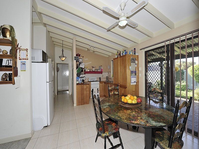 1 Albermarle Close, Coodanup WA 6210