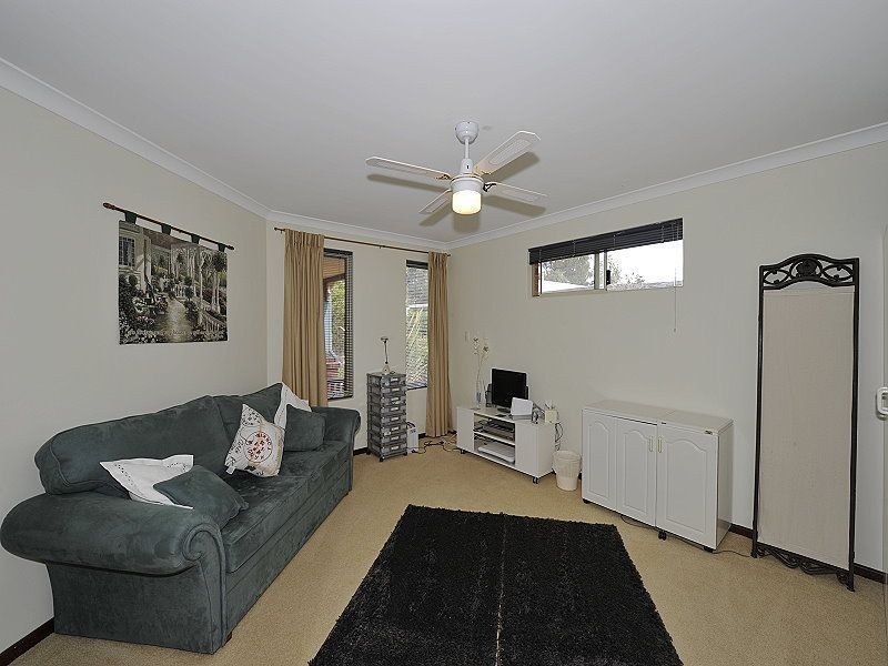 4 Jacaranda Drive, North Yunderup WA 6208