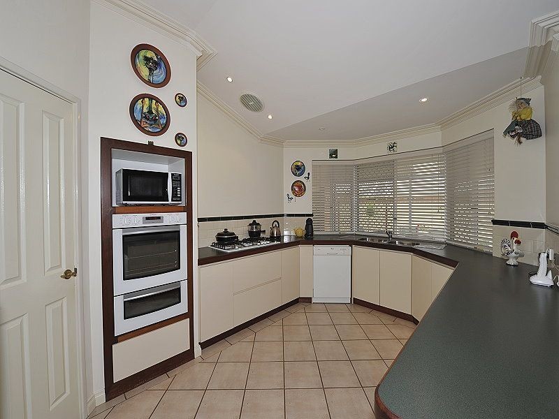 57 Caravel Way, Halls Head WA 6210