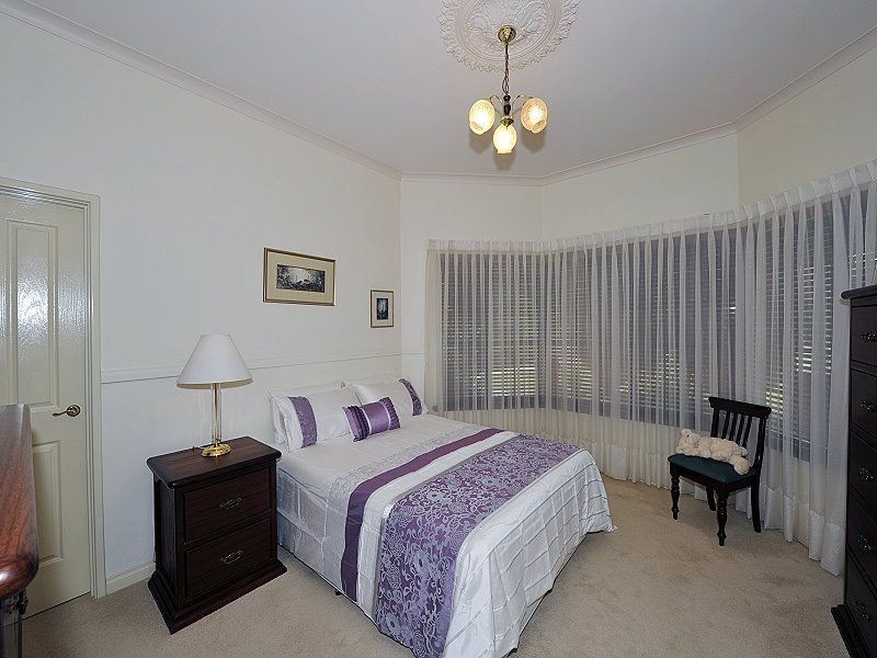 57 Caravel Way, Halls Head WA 6210