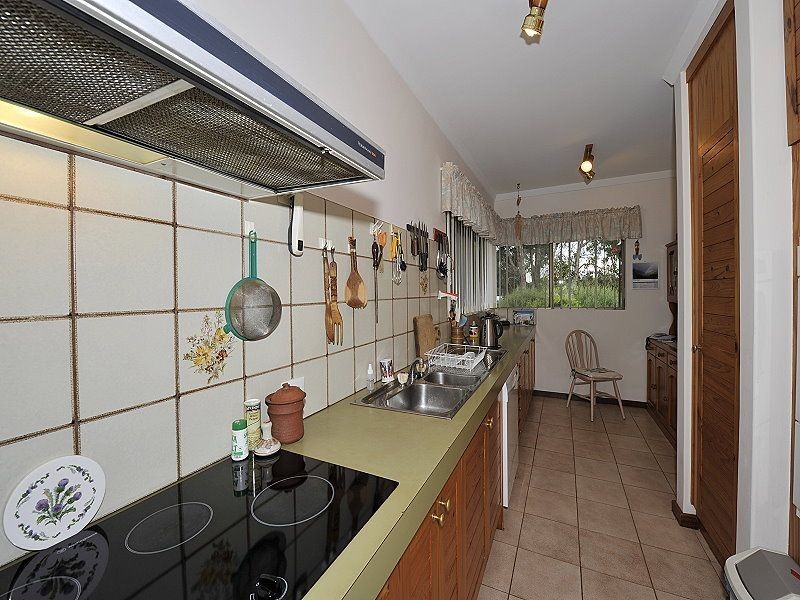 4/34 Oaklands Avenue, Halls Head WA 6210